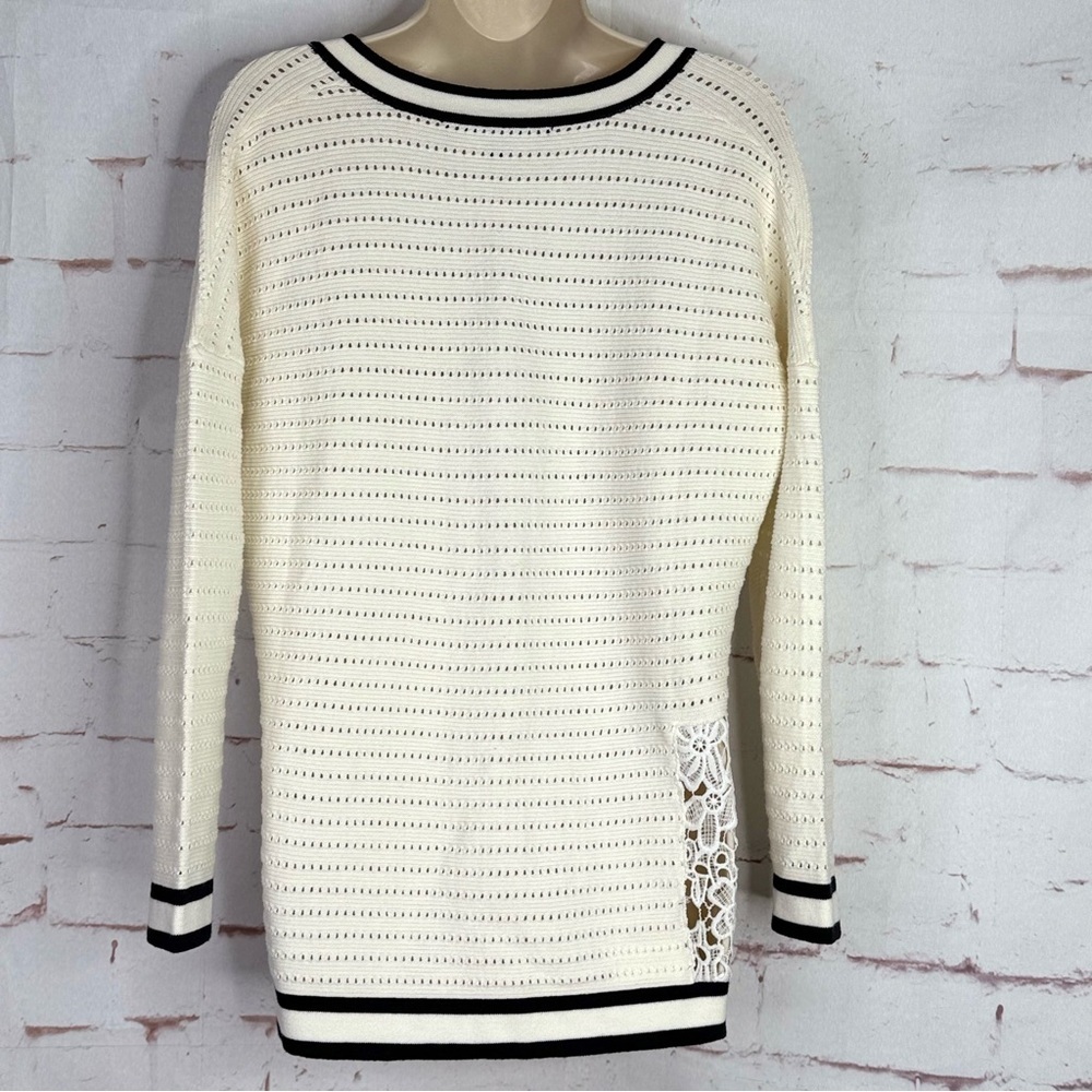 FRENCH CONNECTION Women Small Textured White Knit V-Neck Sweater Generous Sizing - Picture 7 of 16
